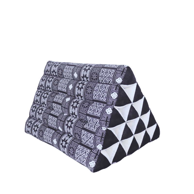 cushion nedra triangle cushion 32253314138309