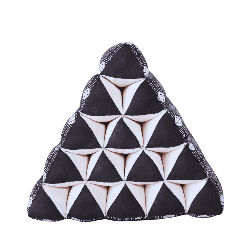 cushion nedra triangle cushion 32253314269381